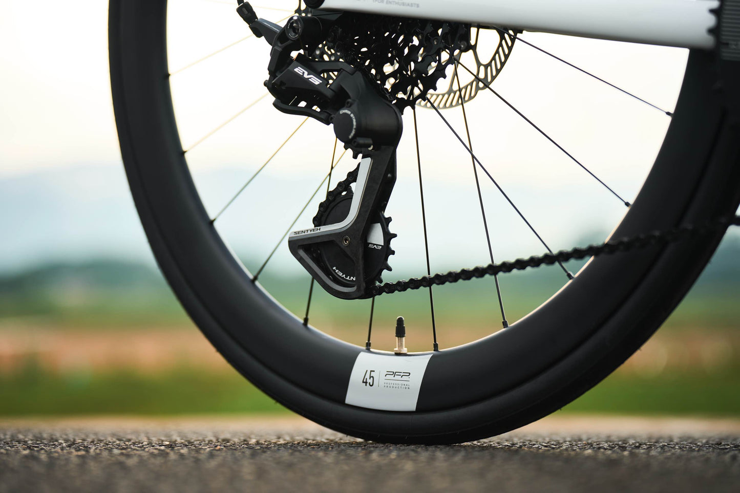 VOOK V8 Carbon Fiber Bike